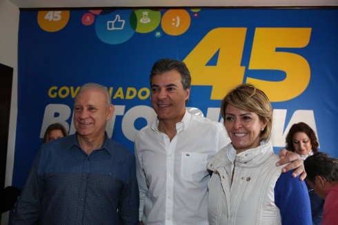 O presidente da Assembleia Legislativa do Paraná, deputado Ademar Traiano (PSDB), o governador Beto Richa (PSDB) e a Primeira Dama Fernanda Richa